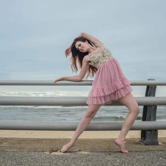 Meet your Posher, Johnna - Picture 2 of 6